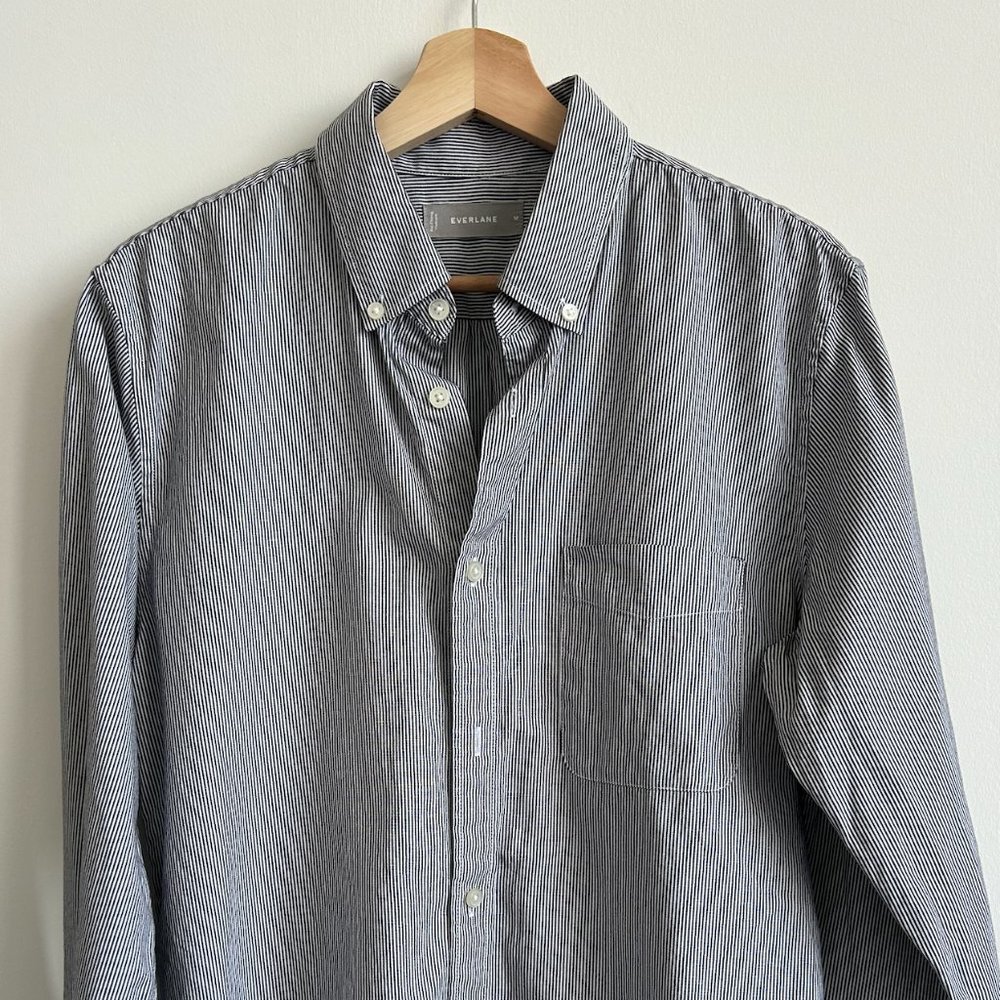 EUC Men's Everlane The Air Oxford Shirt Black / White Mini Stripe Medium